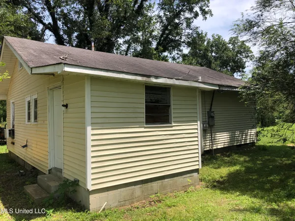 $925 | 495 Woodruff Street, Courtland, MS 38620