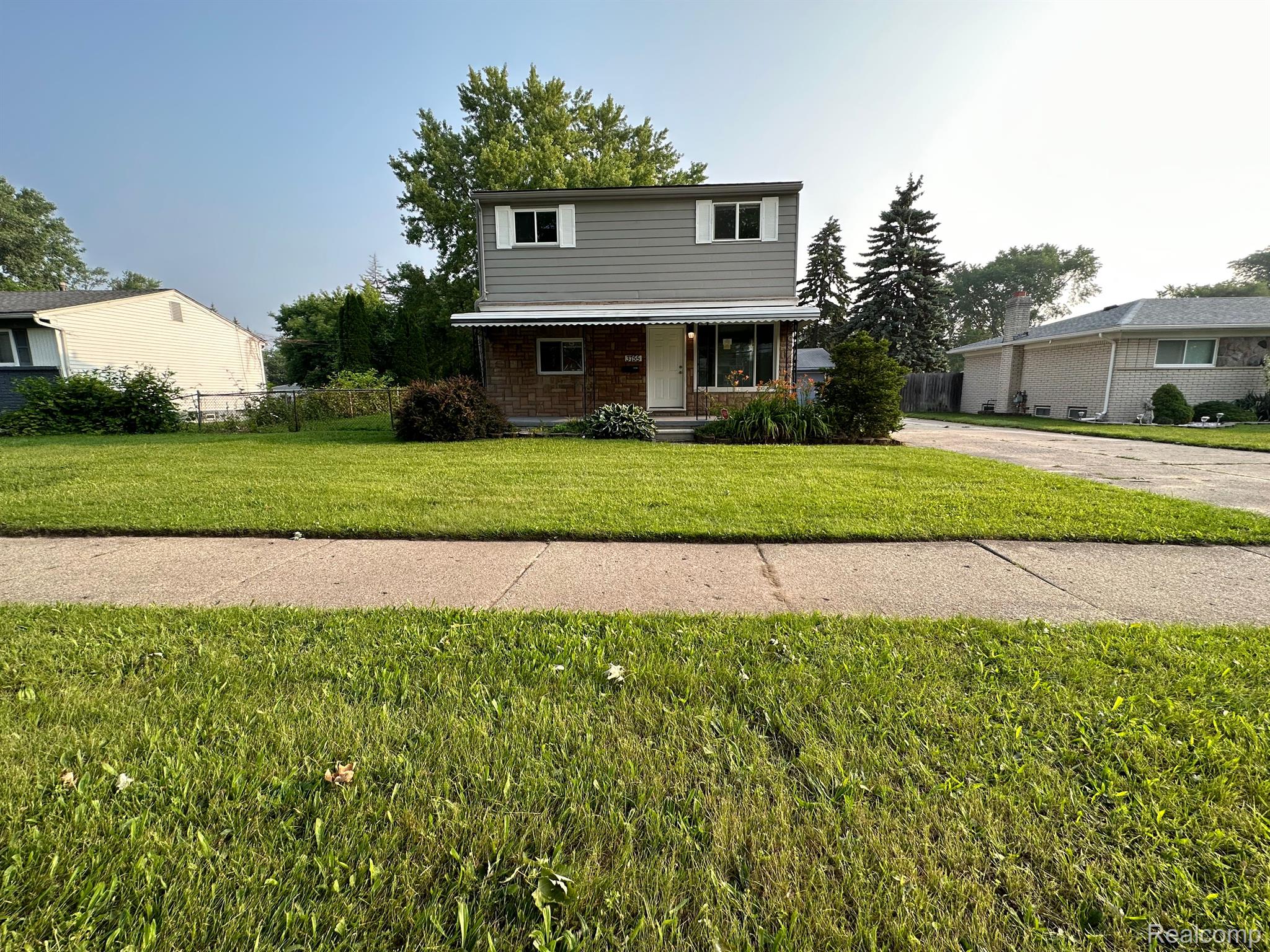 3755 Stephens Road Warren, MI 48091 - Photo 2 of 31 Gallery Image 2