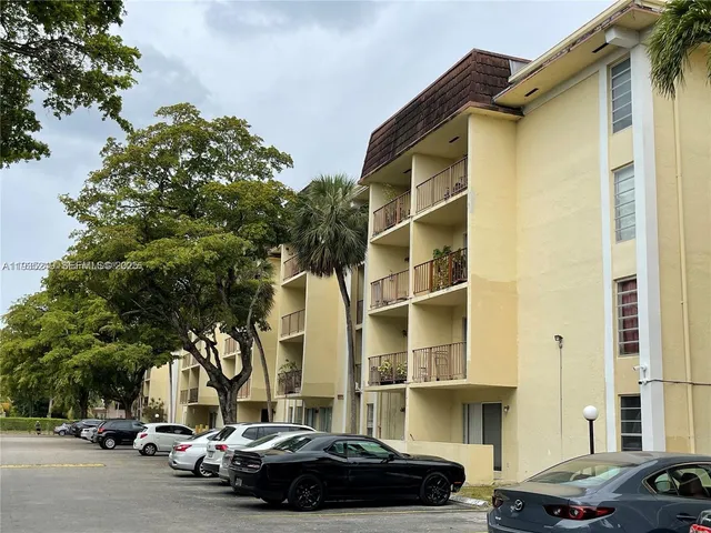 $154,000 | 12035 Northeast 2nd Avenue, Unit A209, North Miami, FL 33161