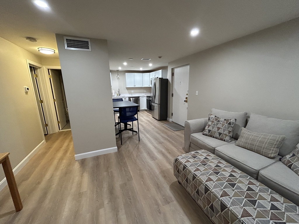 90 Neponset Street, Unit 804 Canton, MA 02021 - Photo 5 of 15 Gallery Image 5