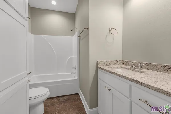 $192,900 | 33260 La Highway, Unit 14B, Denham Springs, LA 70706