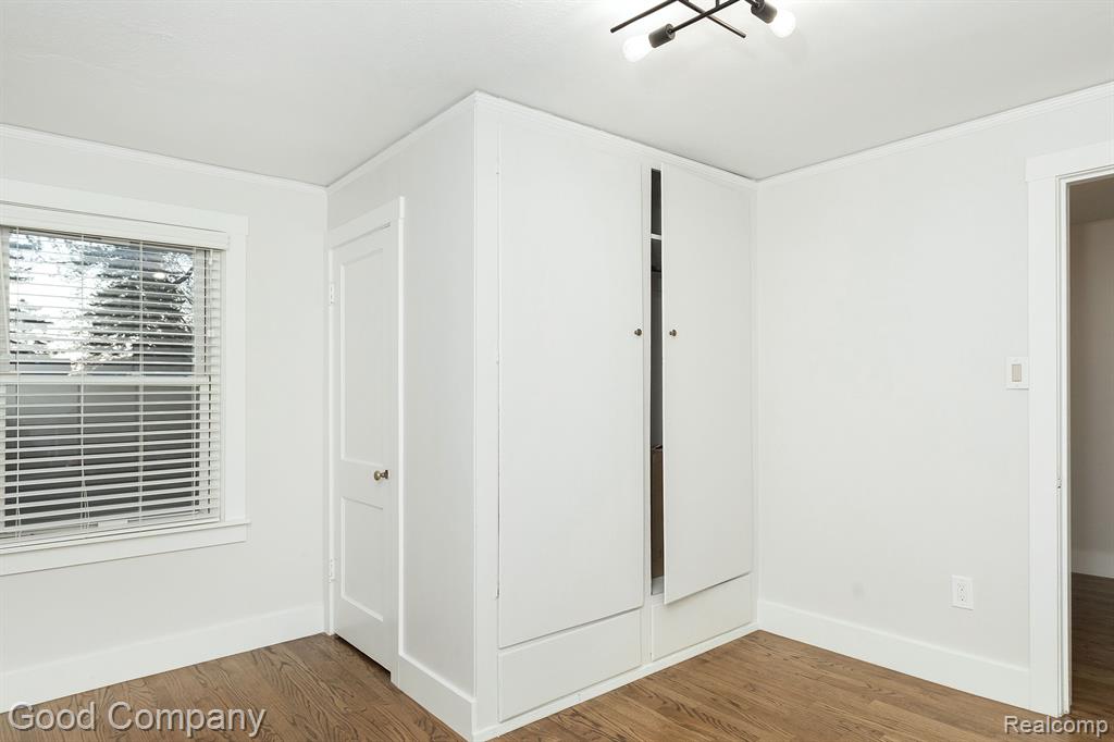 1526 Crooks Road Royal Oak, MI 48067 - Photo 18 of 36 Gallery Image 18