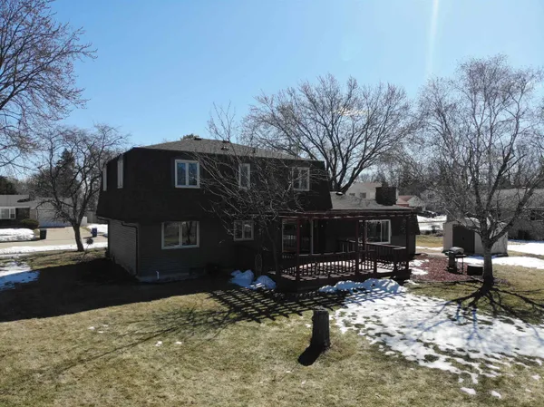 $359,900 | 1175 Maricopa Drive, Oshkosh, WI 54904