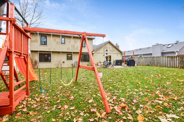 $440,000 | 233 Boulder Court, Carmel, IN 46032