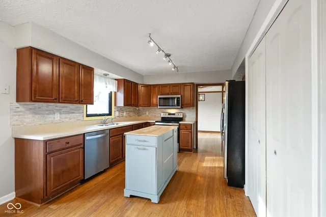 $430,000 | 233 Boulder Court, Carmel, IN 46032