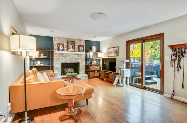 $440,000 | 233 Boulder Court, Carmel, IN 46032