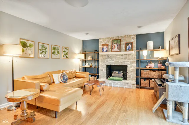 $440,000 | 233 Boulder Court, Carmel, IN 46032