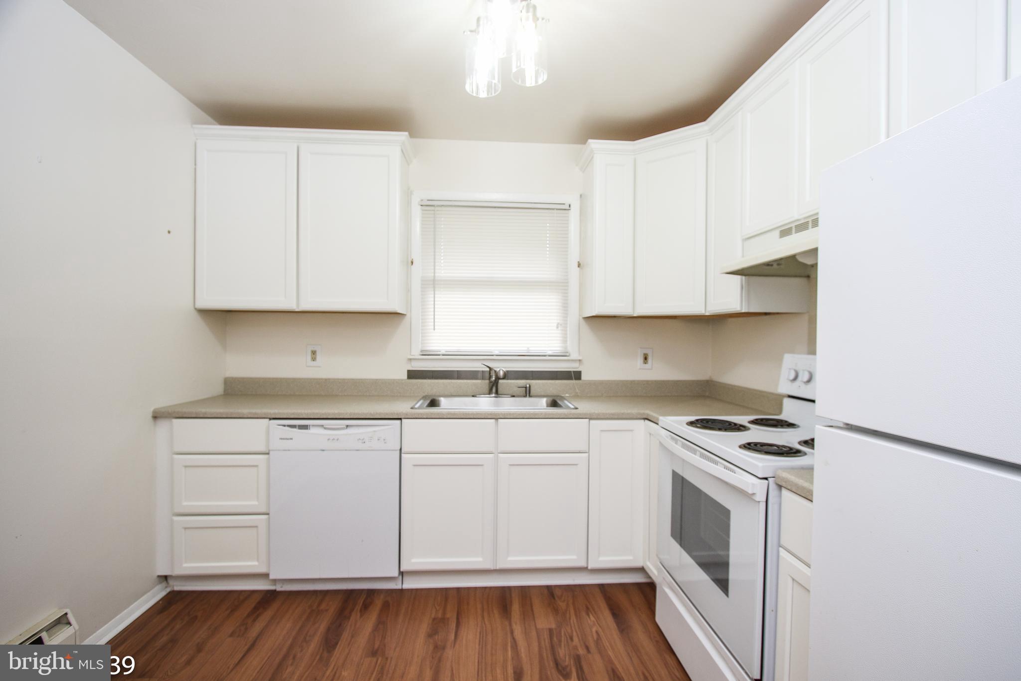 75 Ash Road Manahawkin, NJ 08050 - Photo 14 of 32