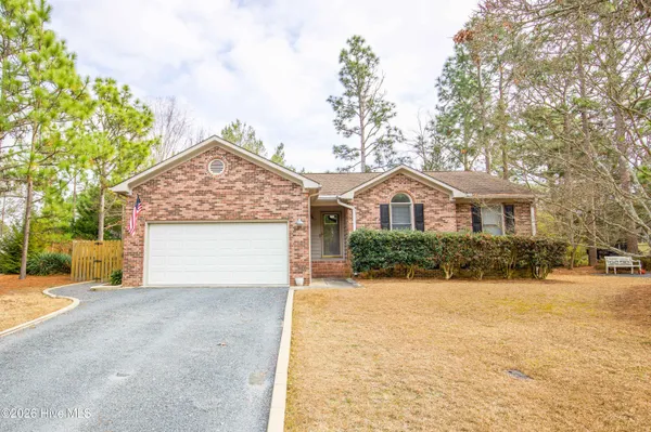 $2,100 | 65 Sawmill Road East, Pinehurst, NC 28374