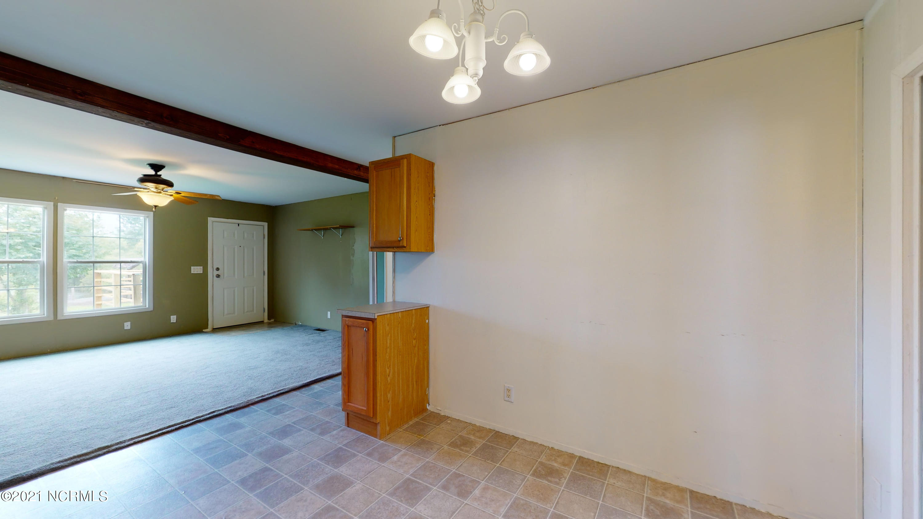 578 Nine Foot Road Newport, NC 28570 - Photo 12 of 42 578 Nine Foot Rd-24