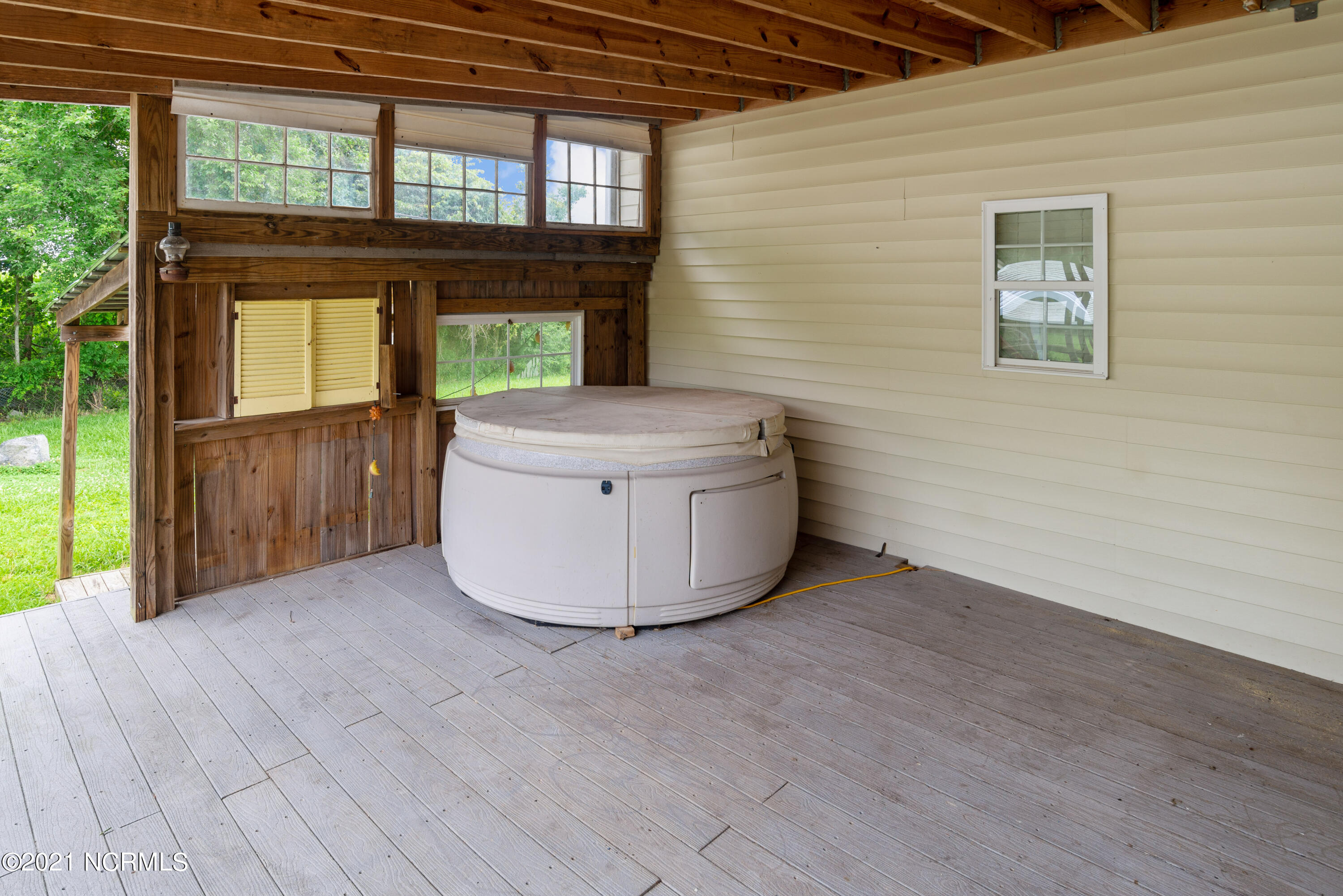 578 Nine Foot Road Newport, NC 28570 - Photo 27 of 42 578 Nine Foot Rd-11
