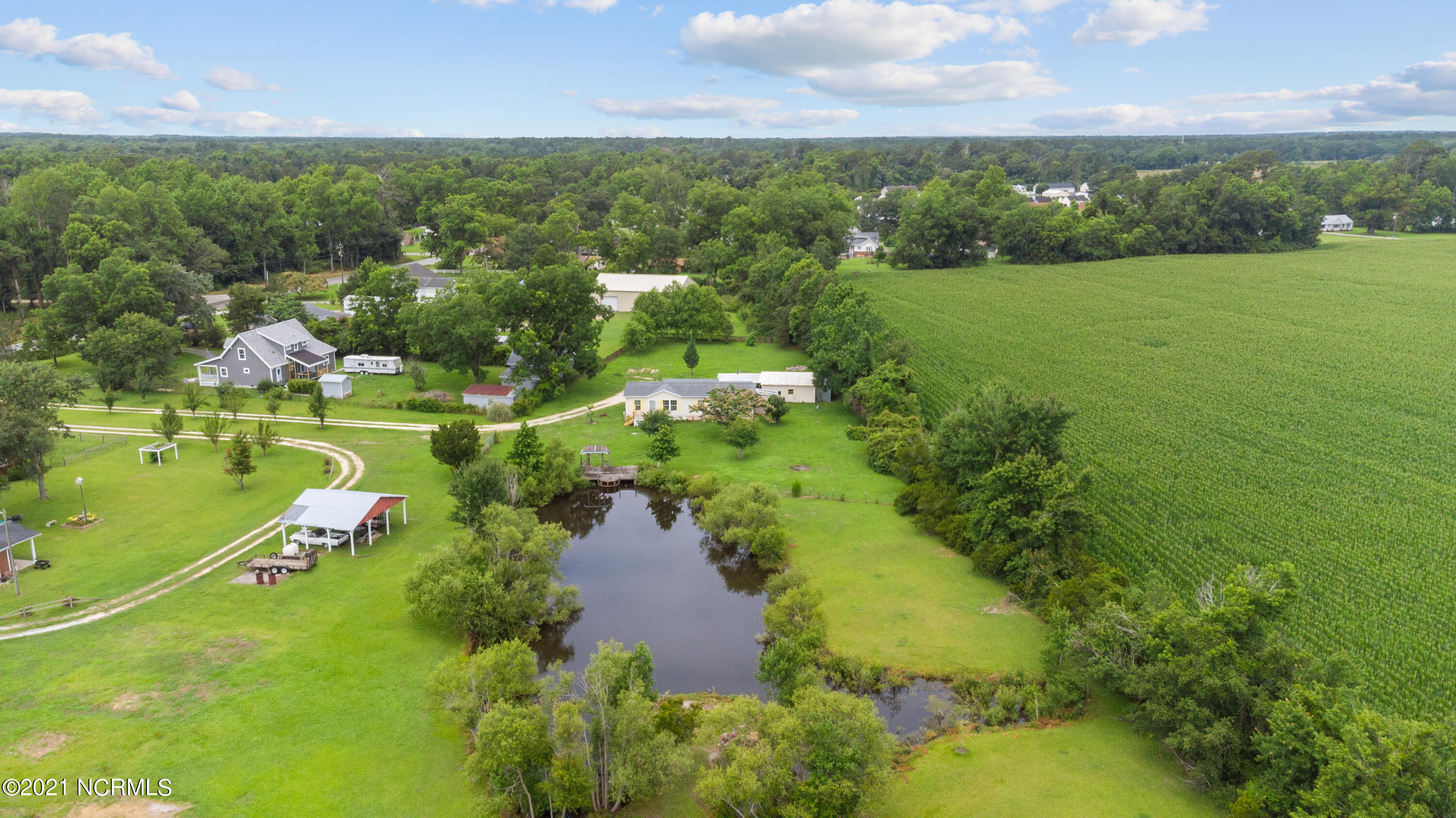 578 Nine Foot Road Newport, NC 28570 - Photo 37 of 42 578 Nine Foot Rd-18