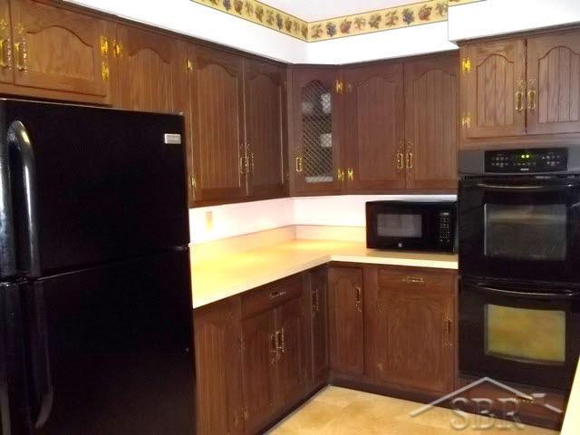 480 Somerset Road Saginaw, MI 48638 - Photo 11 of 13 20351826-15.JPG