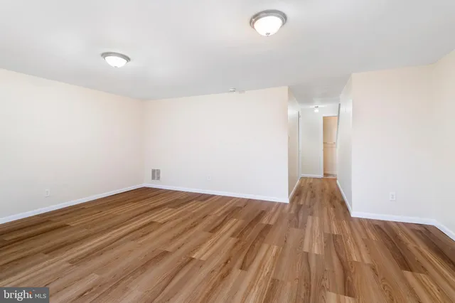 $365,000 | 19 Spring Glen Court, Cockeysville, MD 21030