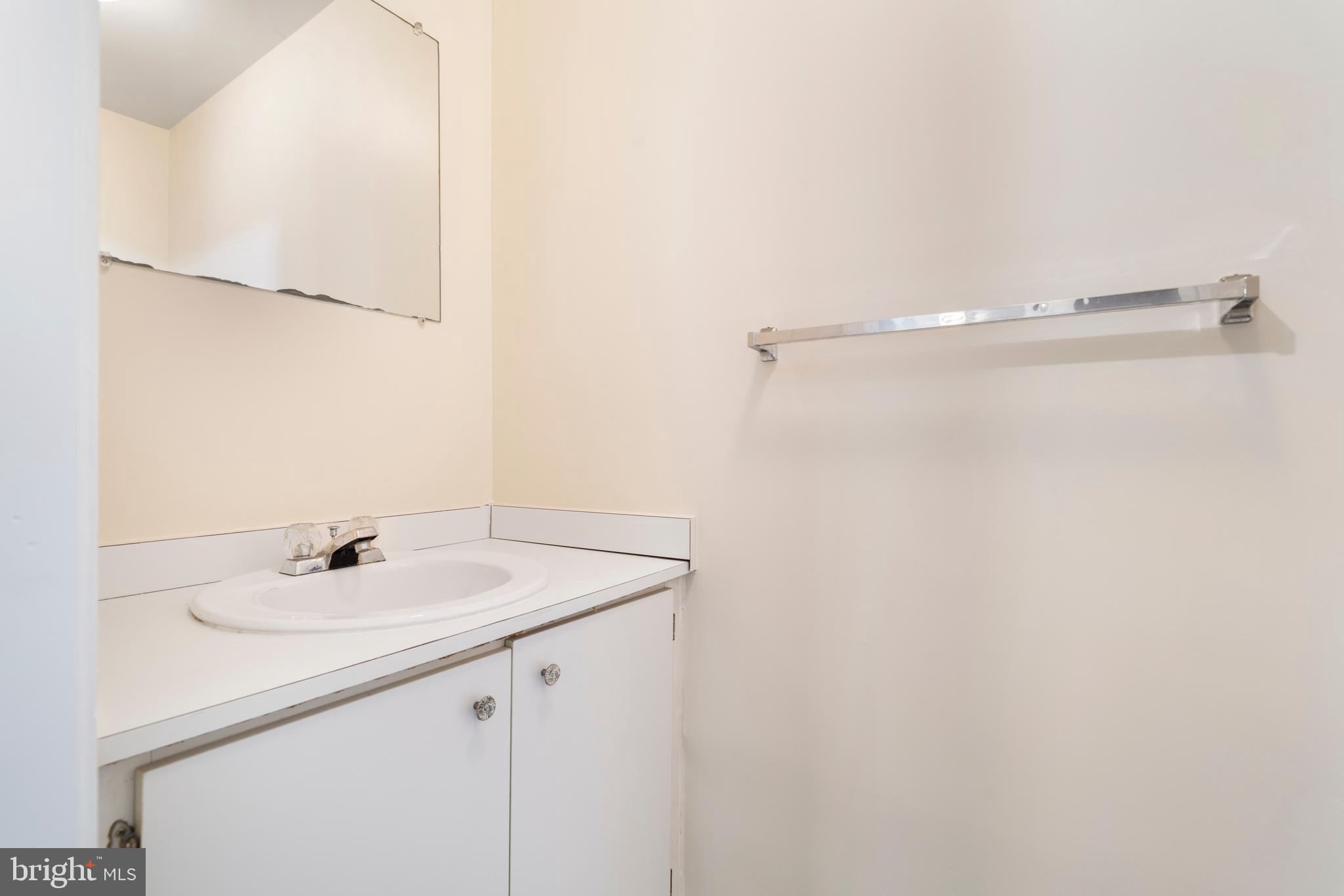 19 Spring Glen Court Cockeysville, MD 21030 - Photo 32 of 38 Powder Room on Lower Level