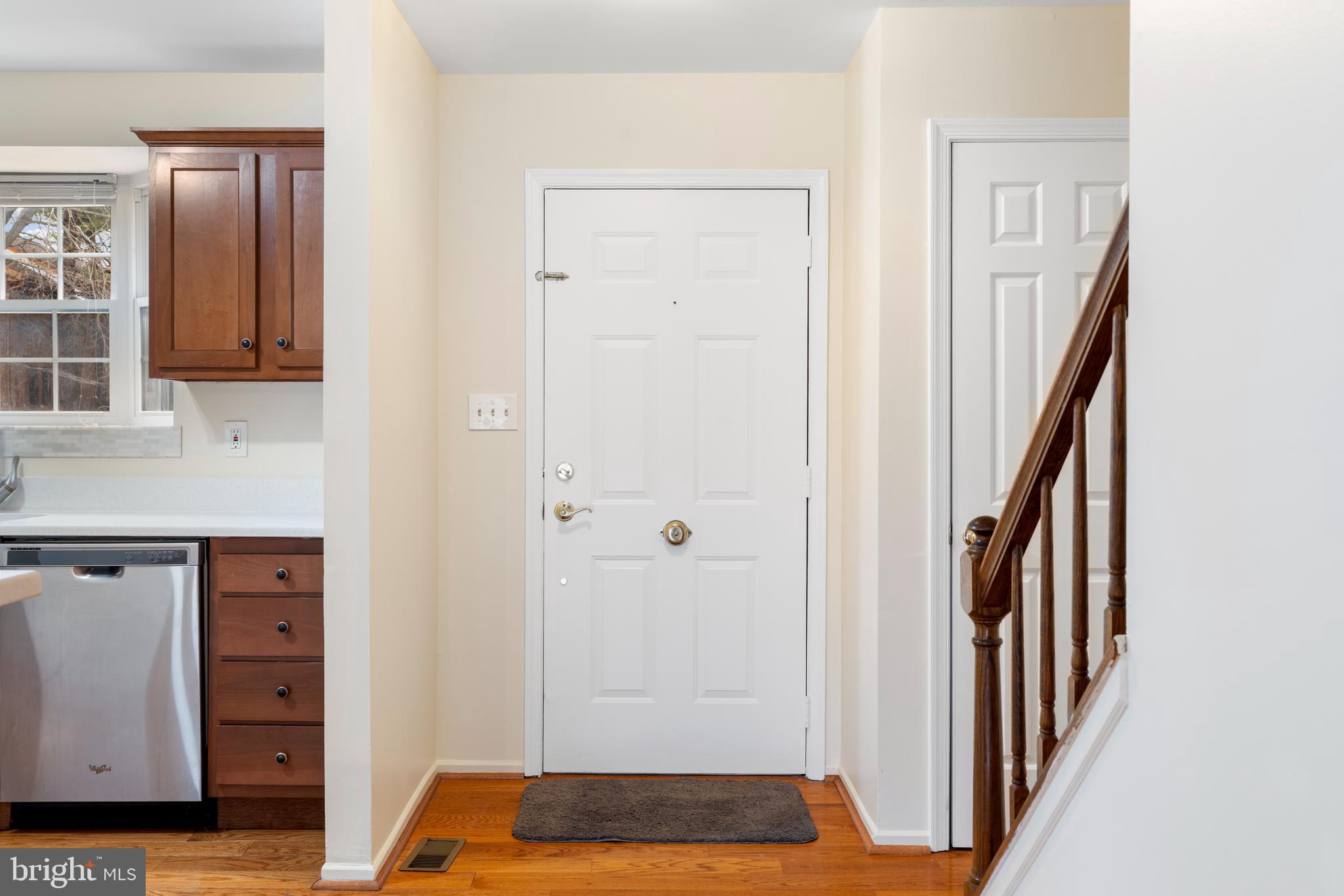 19 Spring Glen Court Cockeysville, MD 21030 - Photo 5 of 38 Foyer Entrance