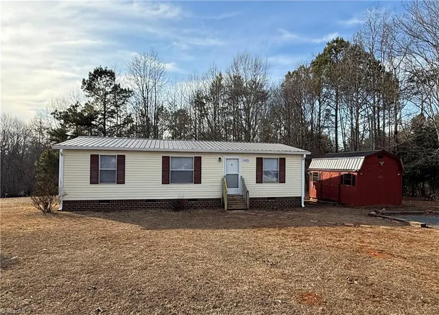 $175,000 | 6025 River Heights Drive, Ramseur, NC 27316