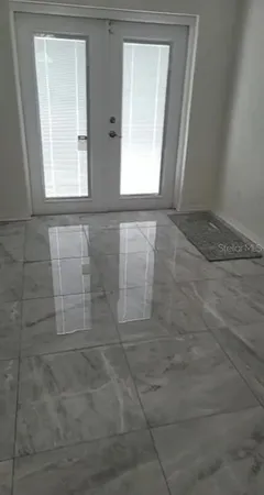 en empty room with window