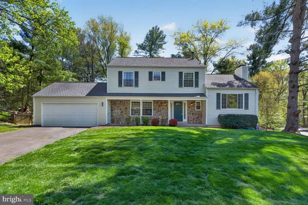 $1,099,000 | 11715 Lariat Lane, Oakton, VA 22124