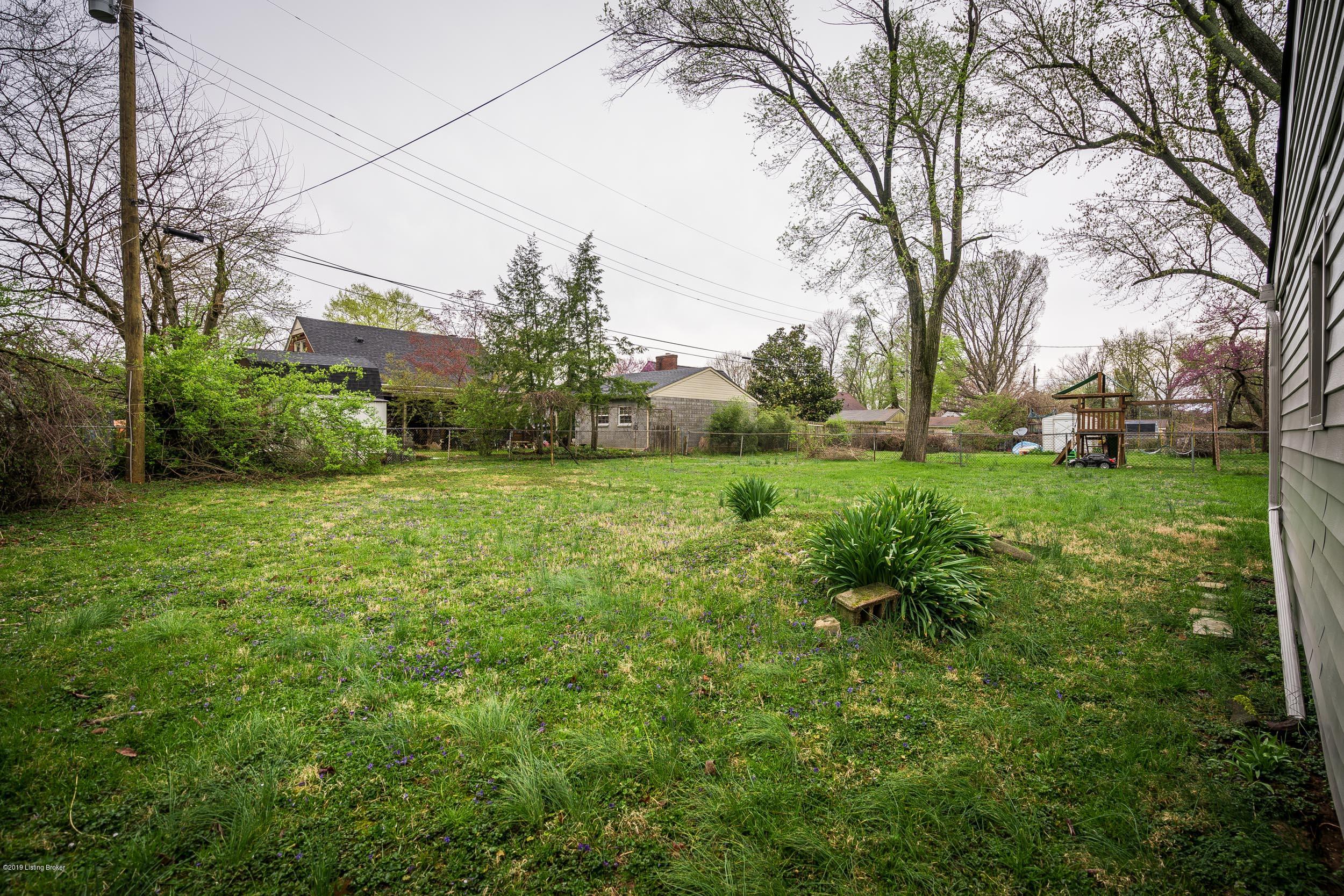 2914 Westfield Road Louisville, KY 40220 - Photo 10 of 42 2914 Westfield Rd-12