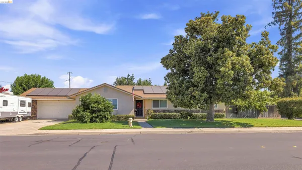 $495,000 | 1042 Walnut Street, Oakdale, CA 95361
