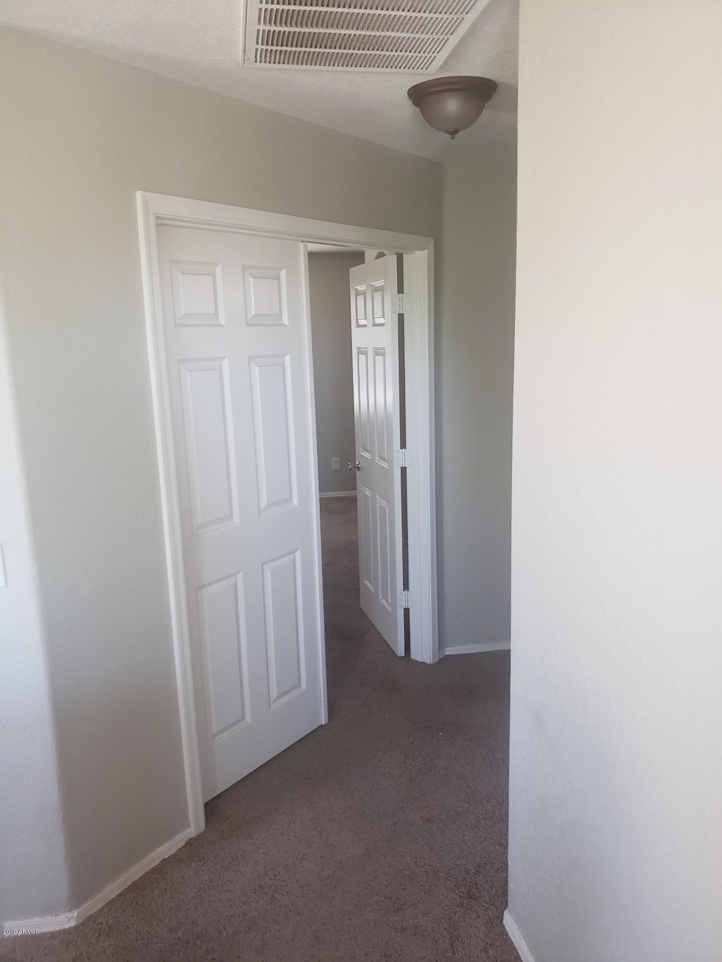1007 East Grove Street Phoenix, AZ 85040 - Photo 6 of 12 A0E33BF7-D2C2-4F62-87E1-134A0C13D0C8