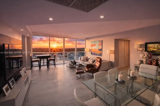 $4,250 | 5900 Collins Avenue, Unit 1405, Miami Beach, FL 33140