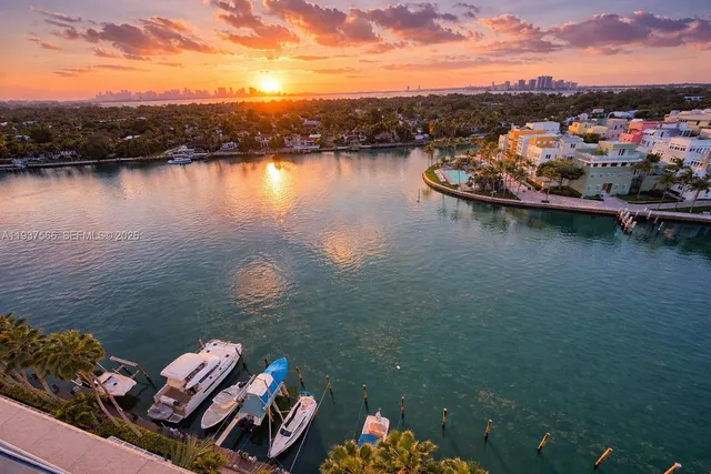 $4,250 | 5900 Collins Avenue, Unit 1405, Miami Beach, FL 33140