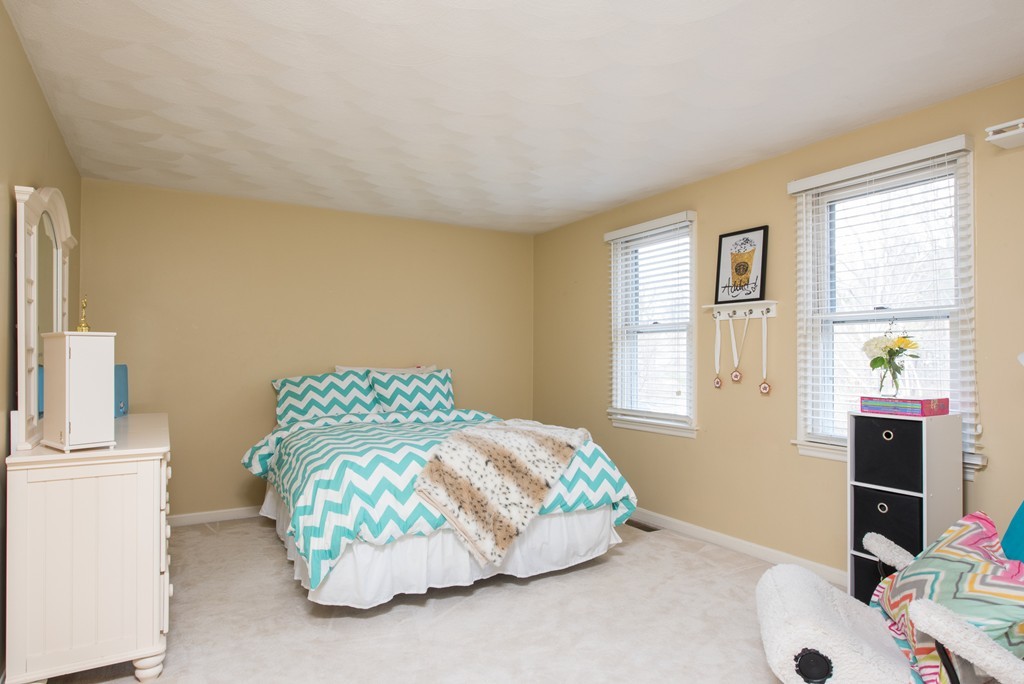 25 Noel Road Andover, MA 01810 - Photo 17 of 30 Gallery Image 17