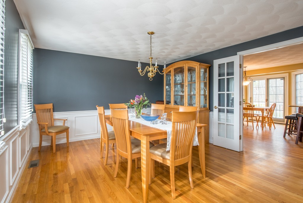 25 Noel Road Andover, MA 01810 - Photo 9 of 30 Gallery Image 9
