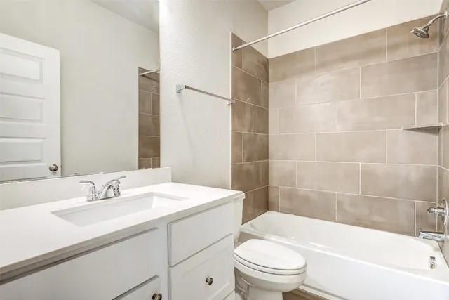 $2,150 | 2604 San Bautista Way, Unit 40, Leander, TX 78641