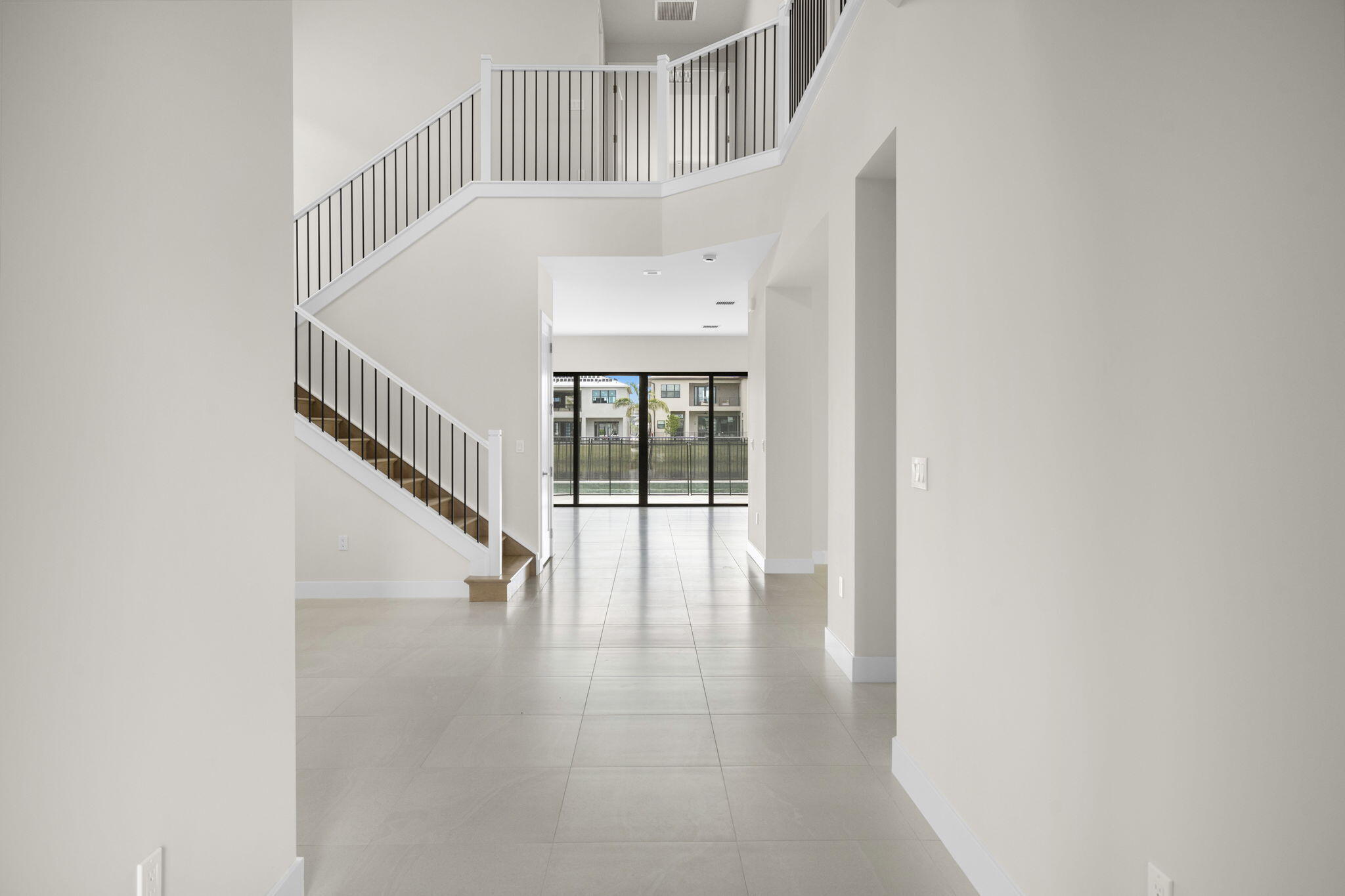 20414 Juniper Bay Avenue Boca Raton, FL 33434 - Photo 2 of 62 99-web-or-mls-MIK02744