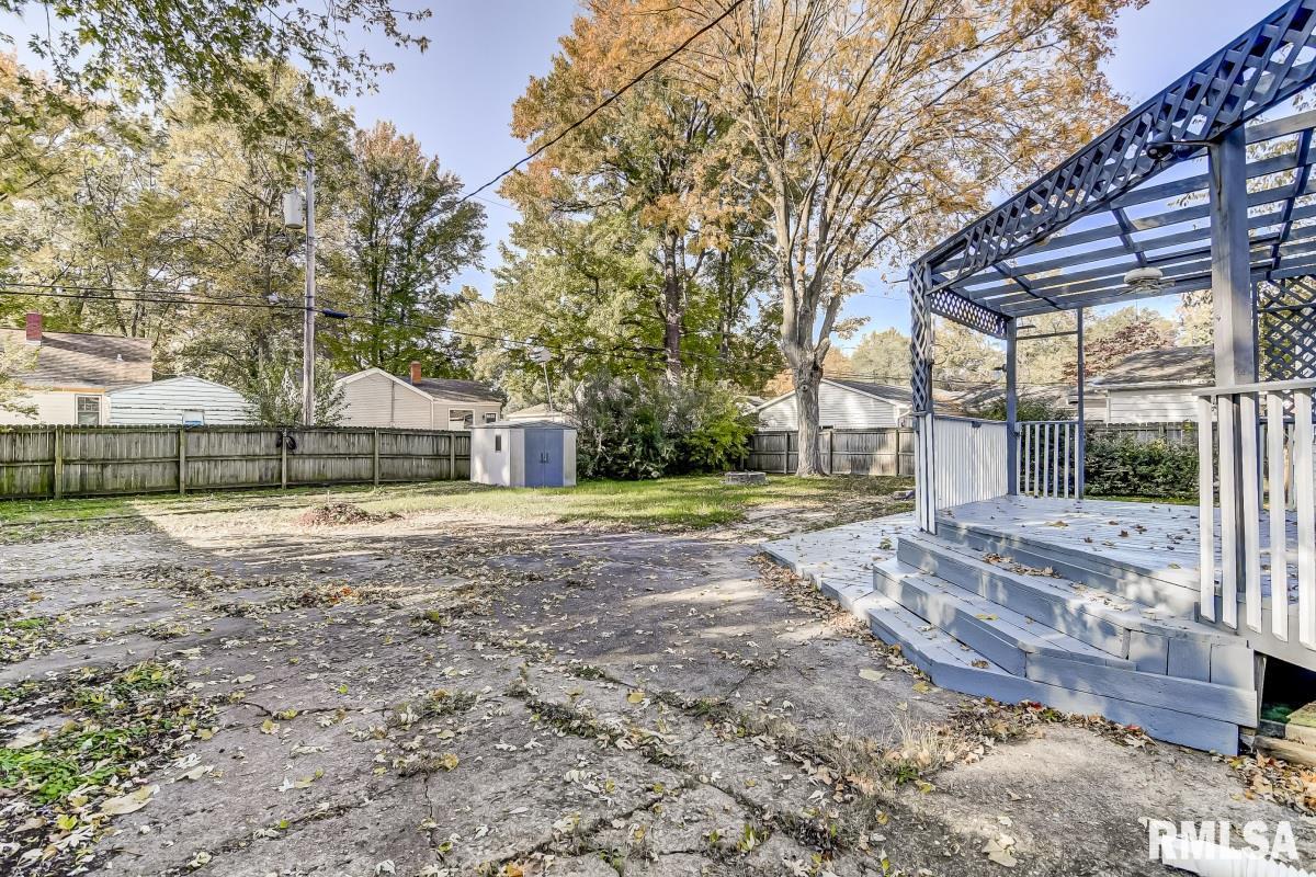 2100 East Buchanan Street Springfield, IL 62703 - Photo 16 of 16