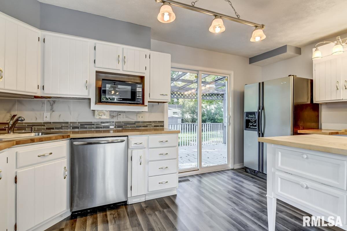 2100 East Buchanan Street Springfield, IL 62703 - Photo 6 of 16
