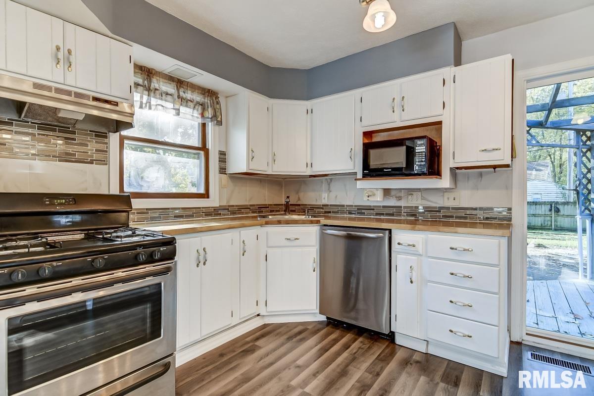 2100 East Buchanan Street Springfield, IL 62703 - Photo 7 of 16