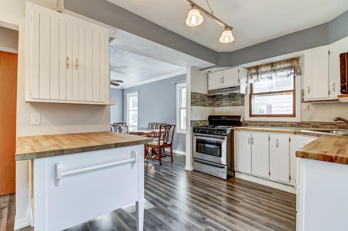2100 East Buchanan Street Springfield, IL 62703 - Photo 8 of 16