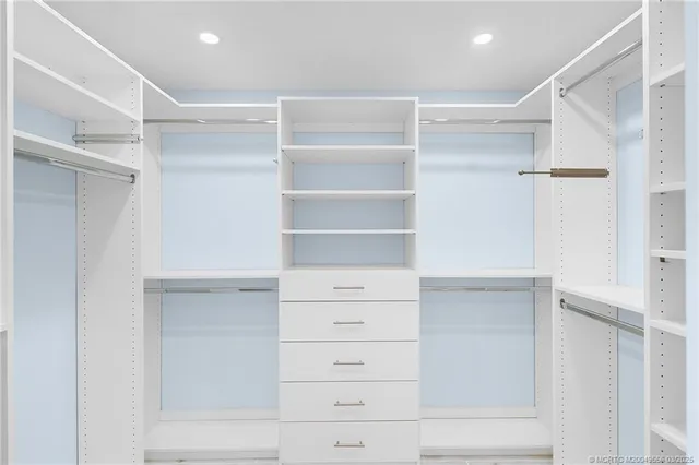 $6,500 | 9550 South Ocean Drive, Unit 1610, Jensen Beach, FL 34957