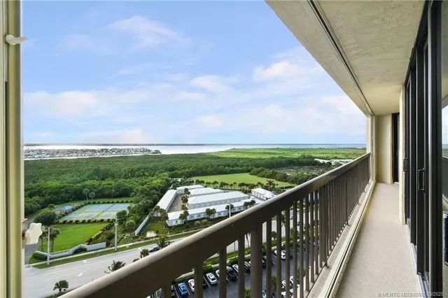 $6,500 | 9550 South Ocean Drive, Unit 1610, Jensen Beach, FL 34957