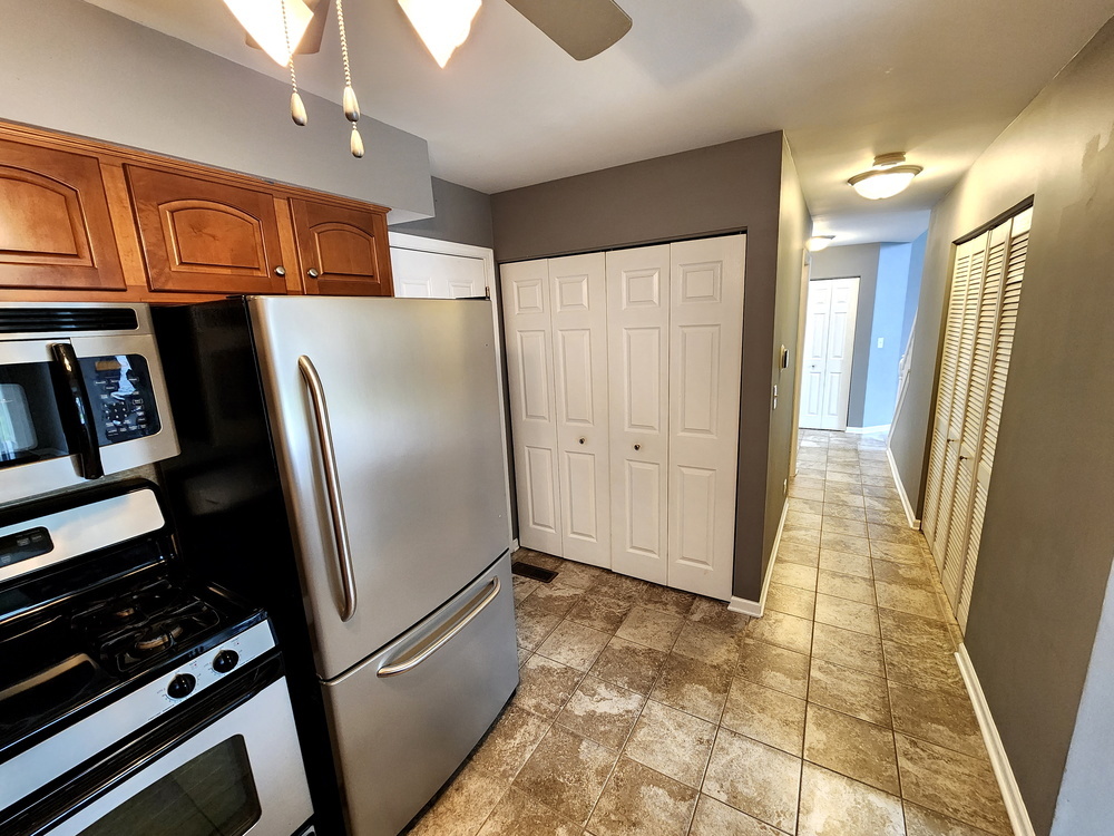 1210 Dunamon Drive, Unit 1210 Bartlett, IL 60103 - Photo 13 of 37