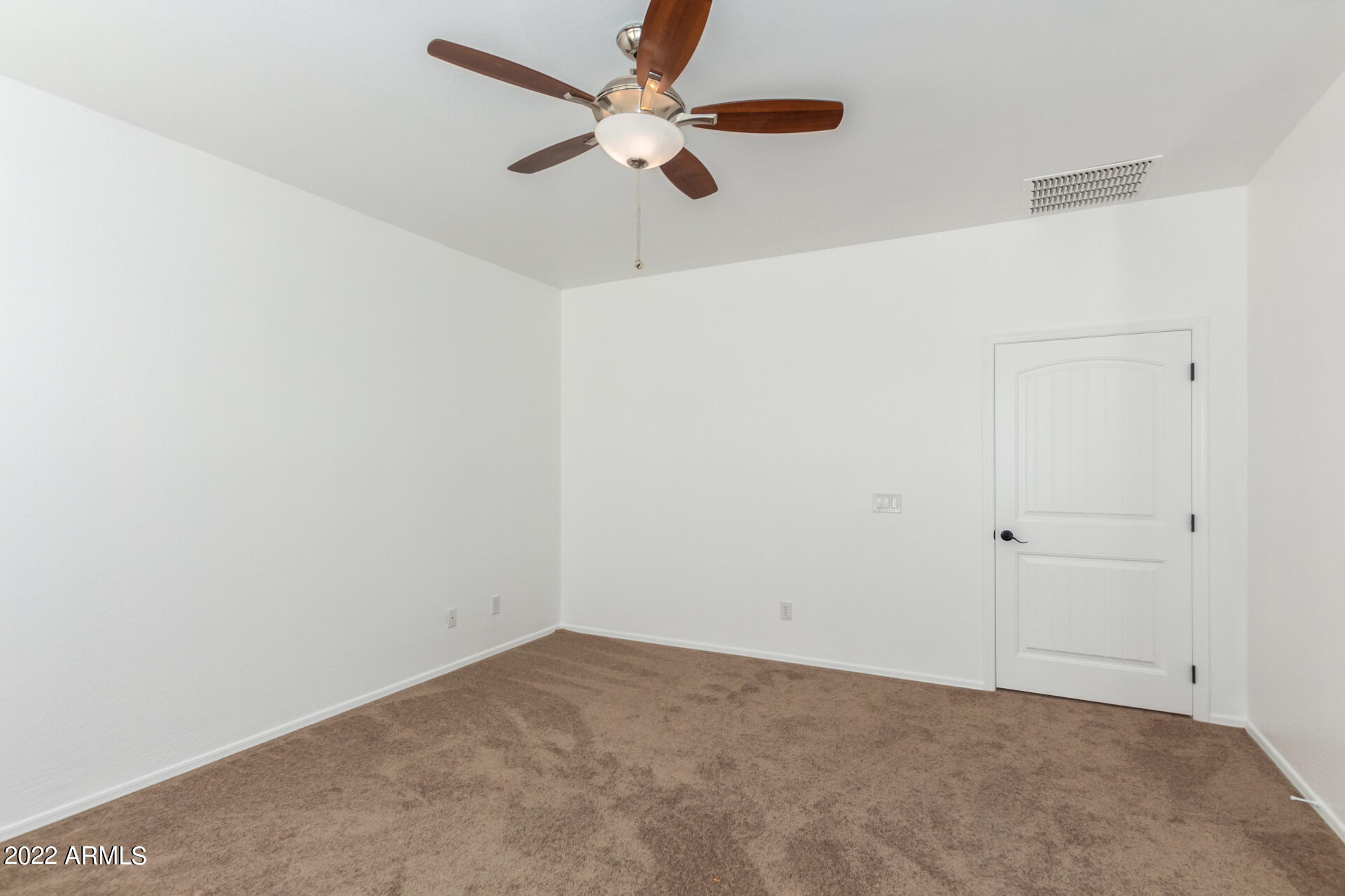 3541 South Bandit Road Gilbert, AZ 85297 - Photo 22 of 42 Bedroom 3 of 3