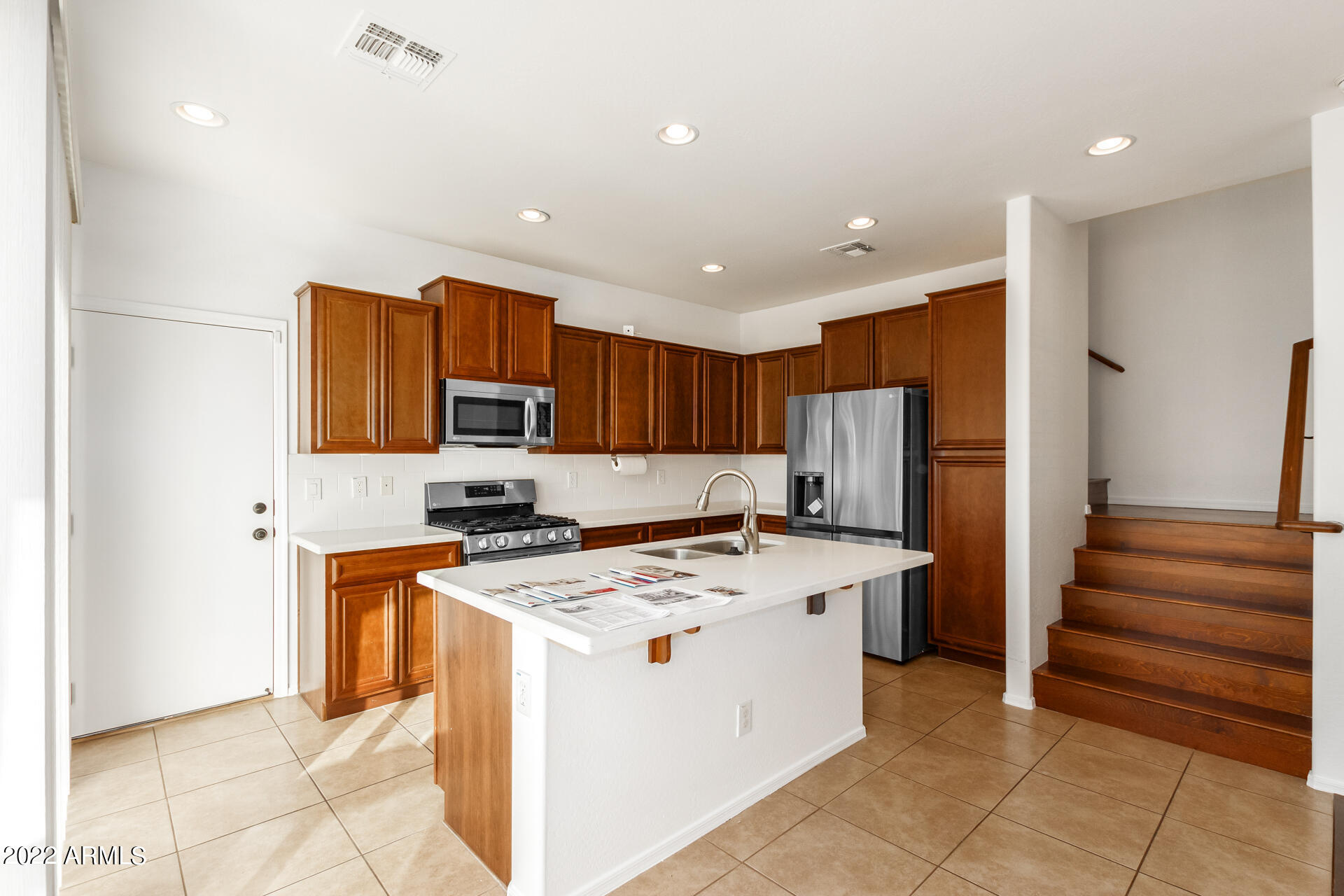 3541 South Bandit Road Gilbert, AZ 85297 - Photo 38 of 42 Bright and Open