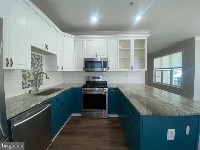 $2,300 | 76 Kyle Way, Ewing, NJ 08628