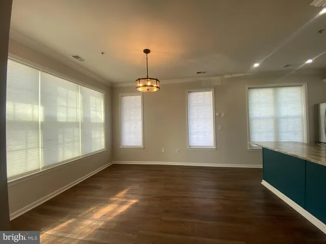 $2,300 | 76 Kyle Way, Ewing, NJ 08628