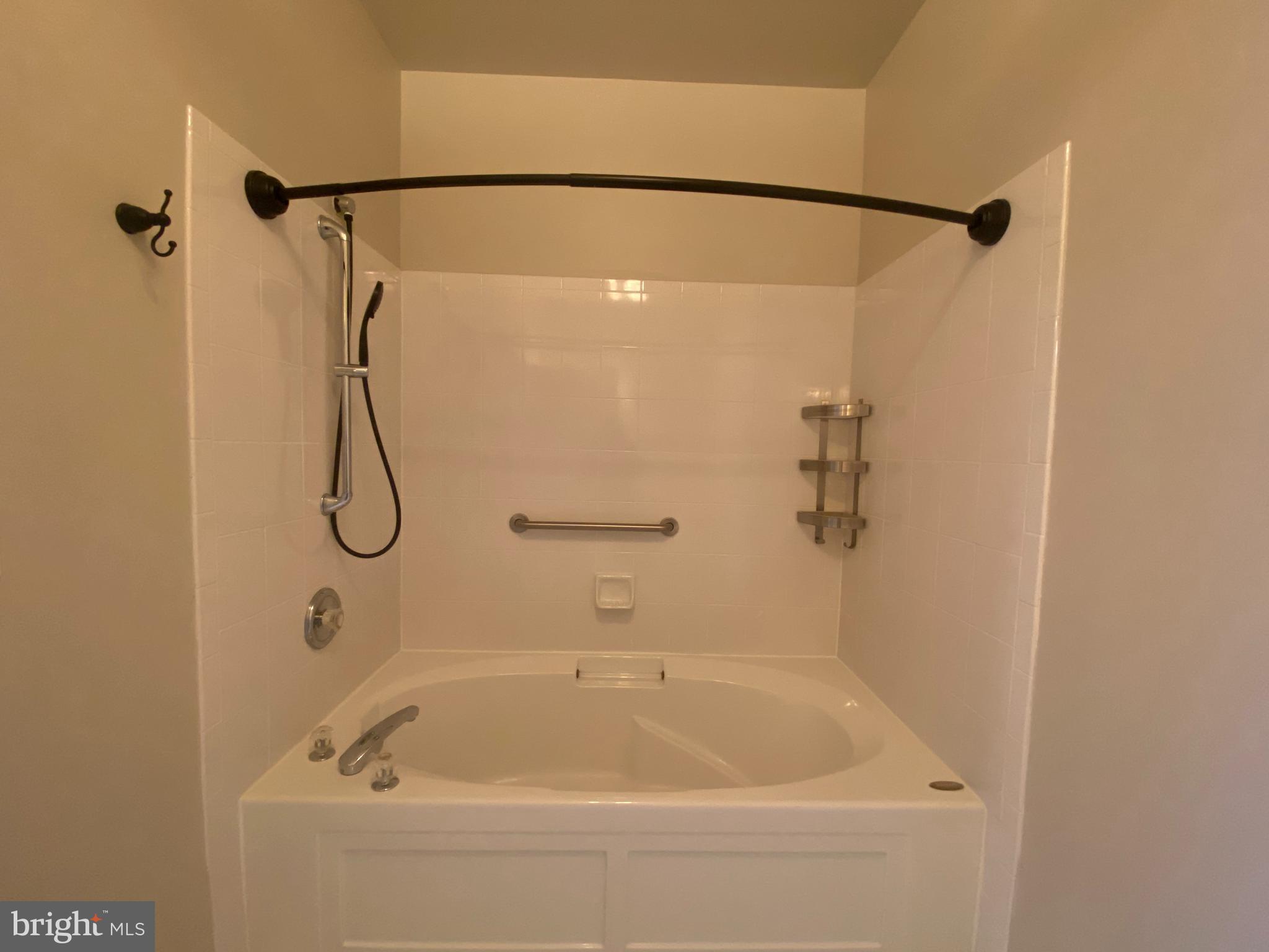 76 Kyle Way Ewing, NJ 08628 - Photo 24 of 28