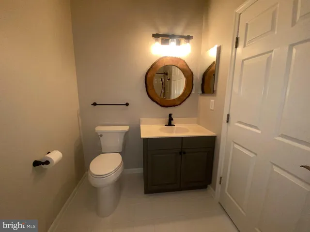 $2,300 | 76 Kyle Way, Ewing, NJ 08628