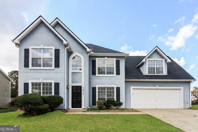 $2,120 | 7915 Clearview Circle, Riverdale, GA 30296