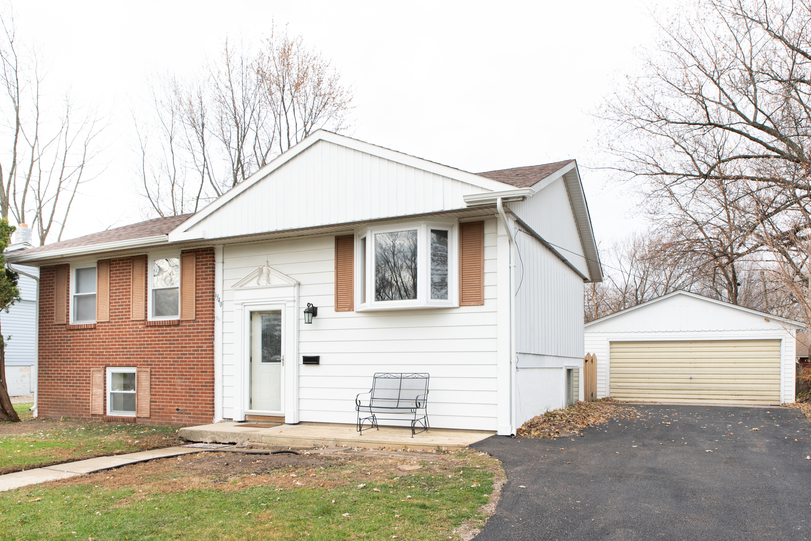 1340 Post Road Aurora, IL 60506 - Photo 2 of 29