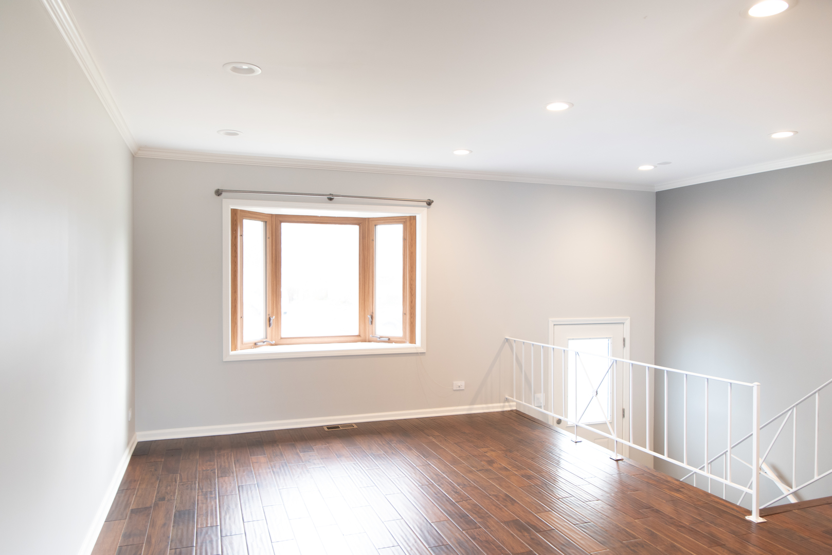 1340 Post Road Aurora, IL 60506 - Photo 4 of 29