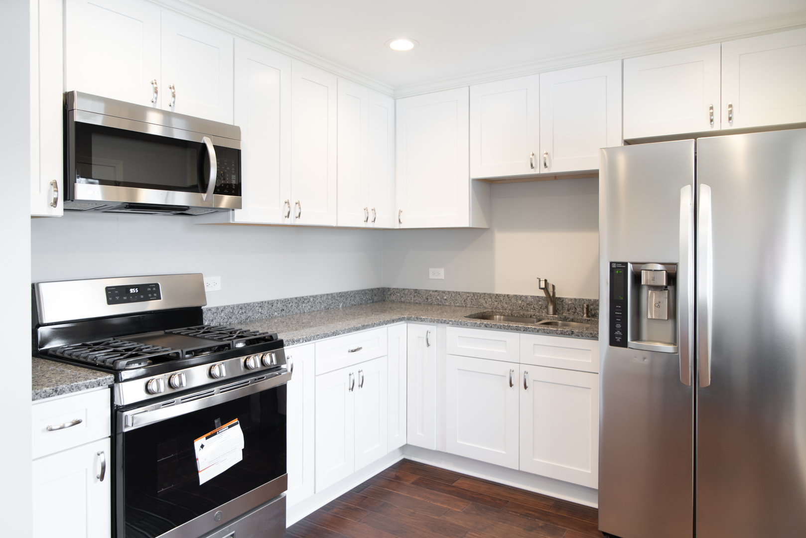 1340 Post Road Aurora, IL 60506 - Photo 7 of 29