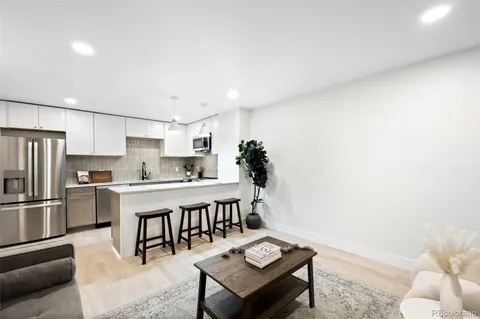 $250,000 | 830 Sherman Street, Unit 306, Denver, CO 80203